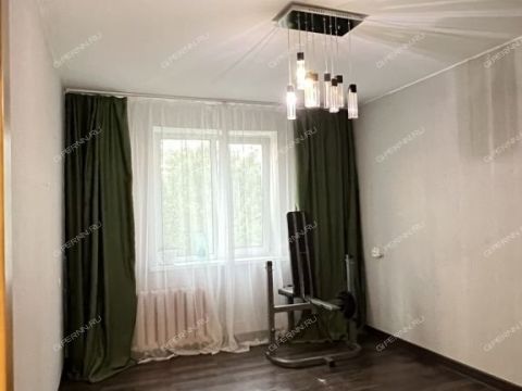 3-komnatnaya-ul-strokina-d-9a фото