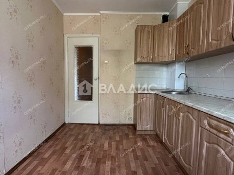 1-komnatnaya-ul-respublikanskaya-d-33 фото