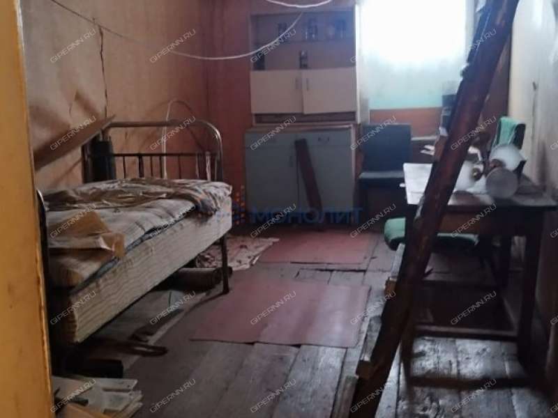 дом на Учительской улице село Шарапово