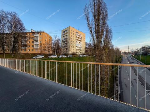 2-komnatnaya-ul-zalomova-d-11 фото