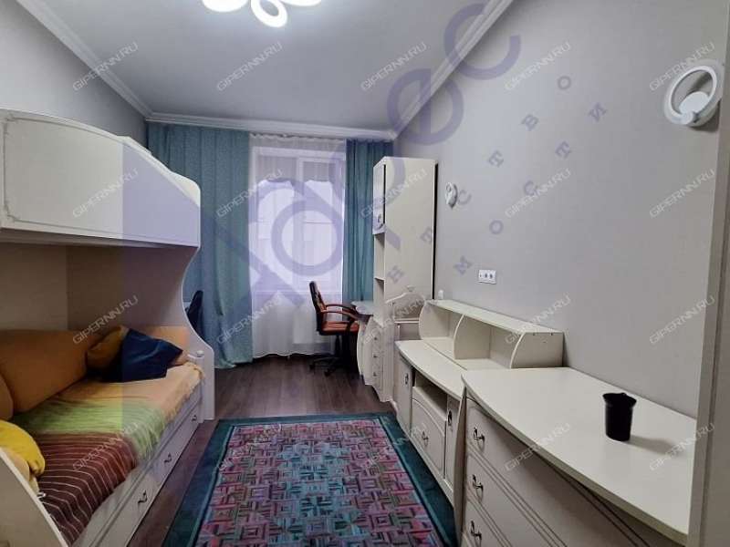 трёхкомнатная квартира на Грузинской улице дом 37А