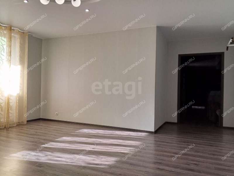 трёхкомнатная квартира на улице Бориса Панина дом 7в