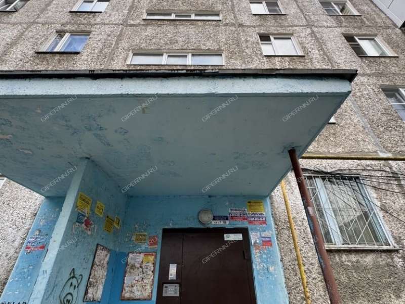 трёхкомнатная квартира на улице Академика Баха дом 11