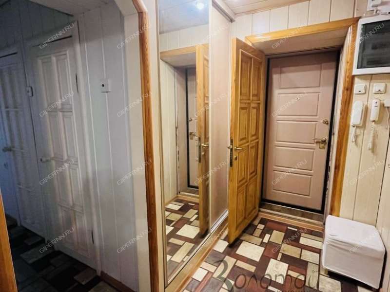 трёхкомнатная квартира на улице Культуры дом 12