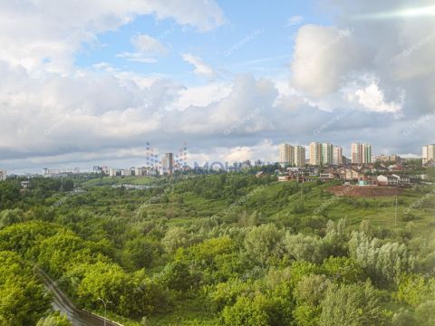 3-komnatnaya-ul-romantikov-d-8 фото