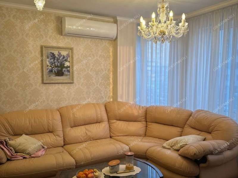 четырёхкомнатная квартира на улице Янки Купалы дом 38