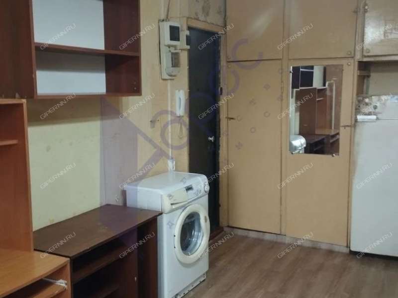 комната в доме 33 к2 на Дворовой улице