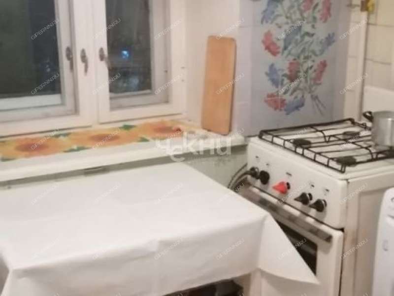 трёхкомнатная квартира на улице Ванеева дом 24