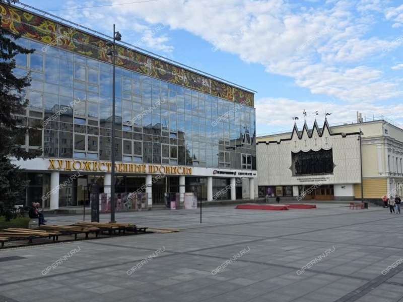 трёхкомнатная квартира на Большой Покровской улице дом 32