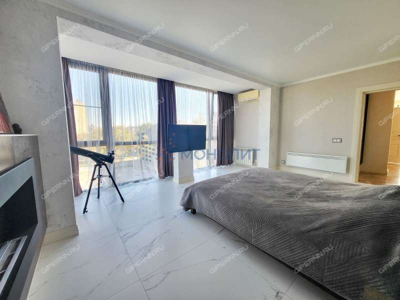 четырёхкомнатная квартира на улице Бетанкура дом 6