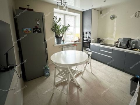 1-komnatnaya-ul-respublikanskaya-d-14 фото