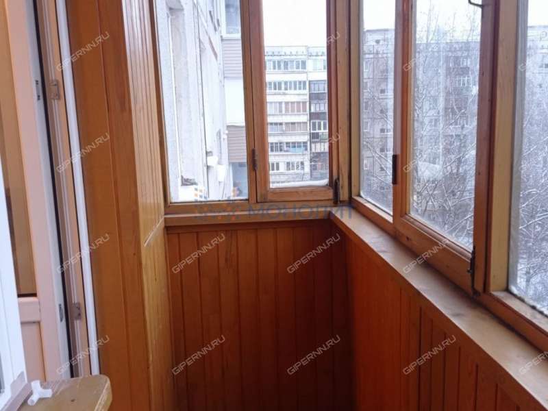 трёхкомнатная квартира на улице Германа Лопатина дом 2