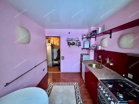 4-komnatnaya-ul-surikova-d-16a фото