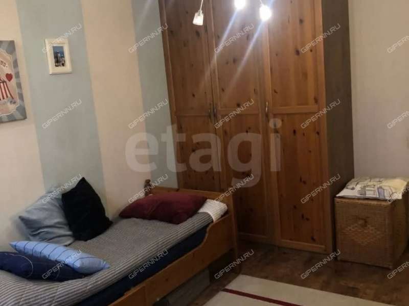 трёхкомнатная квартира на Перекопской улице дом 10