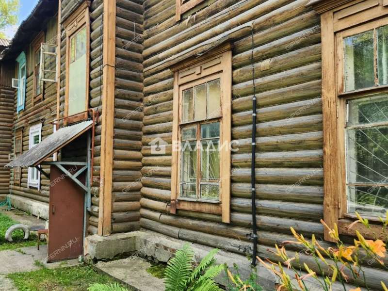 трёхкомнатная квартира на Партизанской улице дом 2