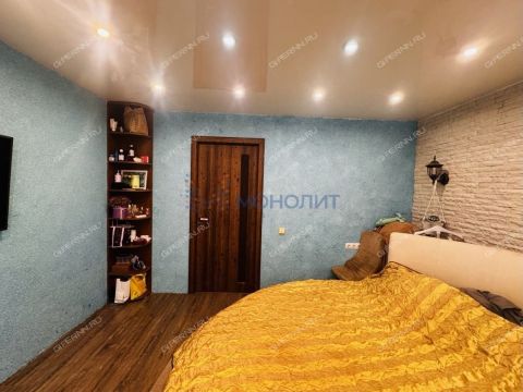 4-komnatnaya-ul-vyatskaya-d-4 фото