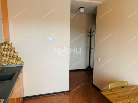 3-komnatnaya-ul-poltavskaya-d-2a фото