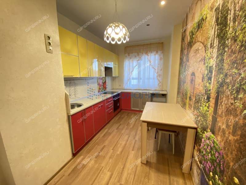 двухкомнатная квартира на улице Июльских Дней дом 1 к1