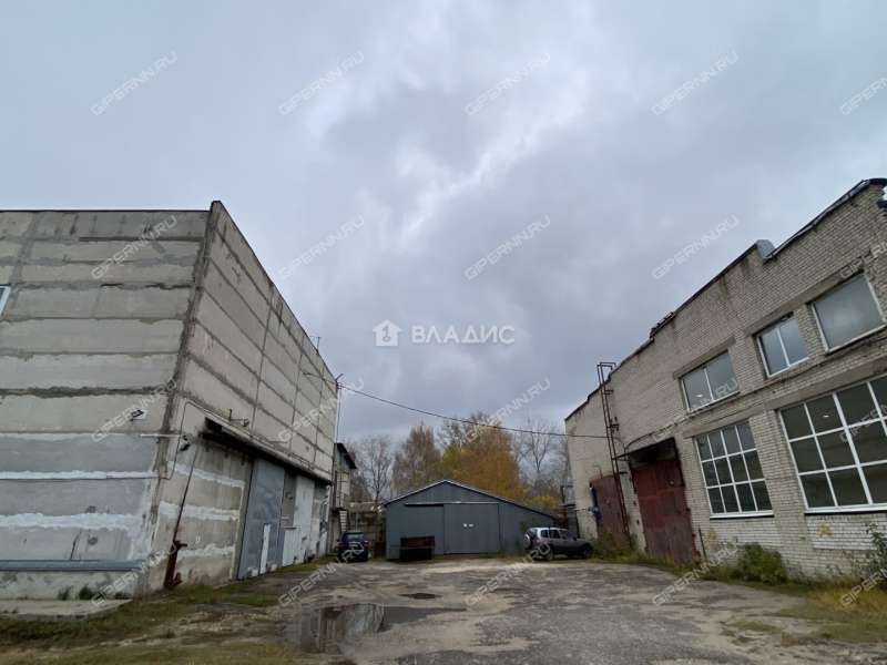 здание под офис, торговую площадь на Стеклозаводском шоссе город Бор