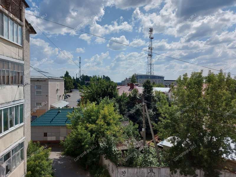 трёхкомнатная квартира на улице 1 Мая дом 8 город Семёнов