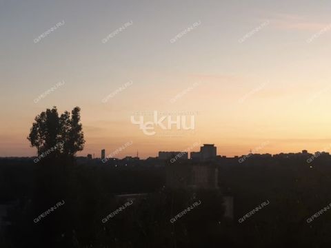 3-komnatnaya-ul-geroya-bykova-d-2 фото