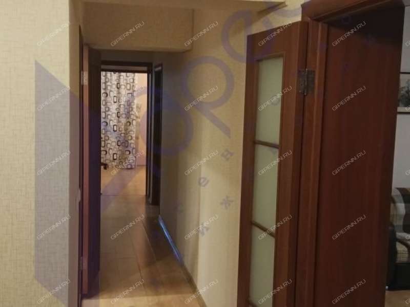 трёхкомнатная квартира на улице Родионова дом 193