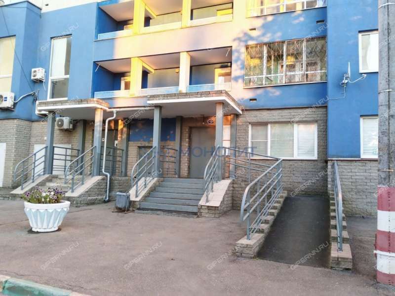 двухкомнатная квартира на Молодёжном проспекте дом 33