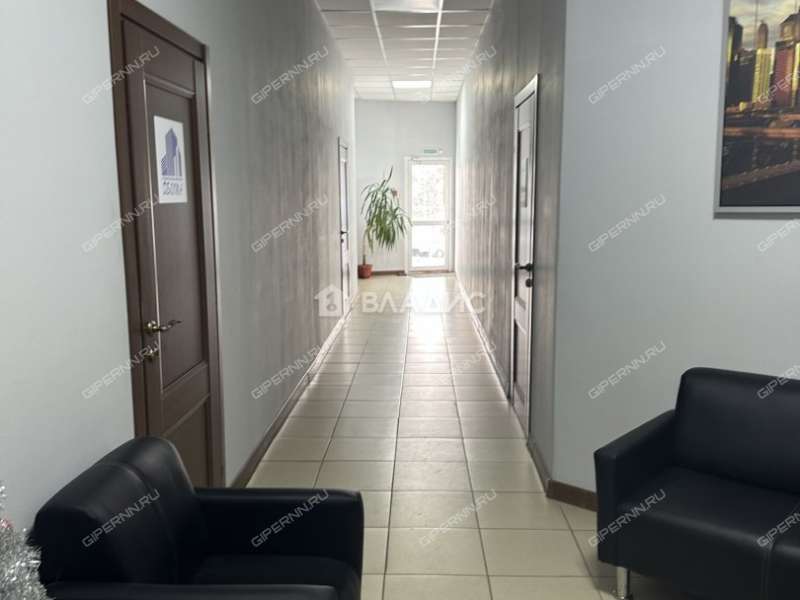 здание под офис на улице Федосеенко