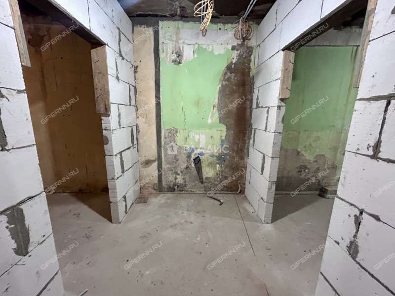 здание под офис, торговую площадь на Гордеевской улице