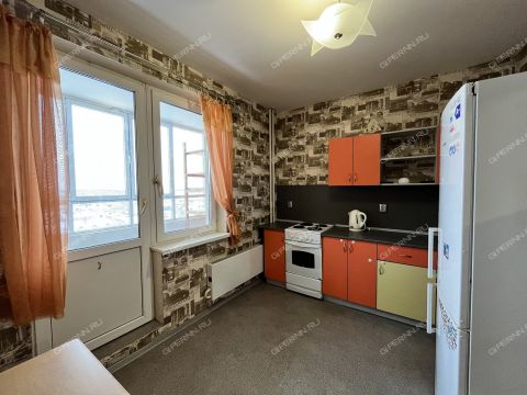 1-komnatnaya-ul-verhnepecherskaya-d-15-k1 фото