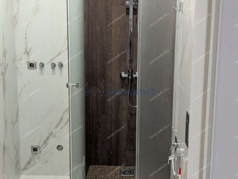 трёхкомнатная квартира на Молодёжном проспекте дом 38