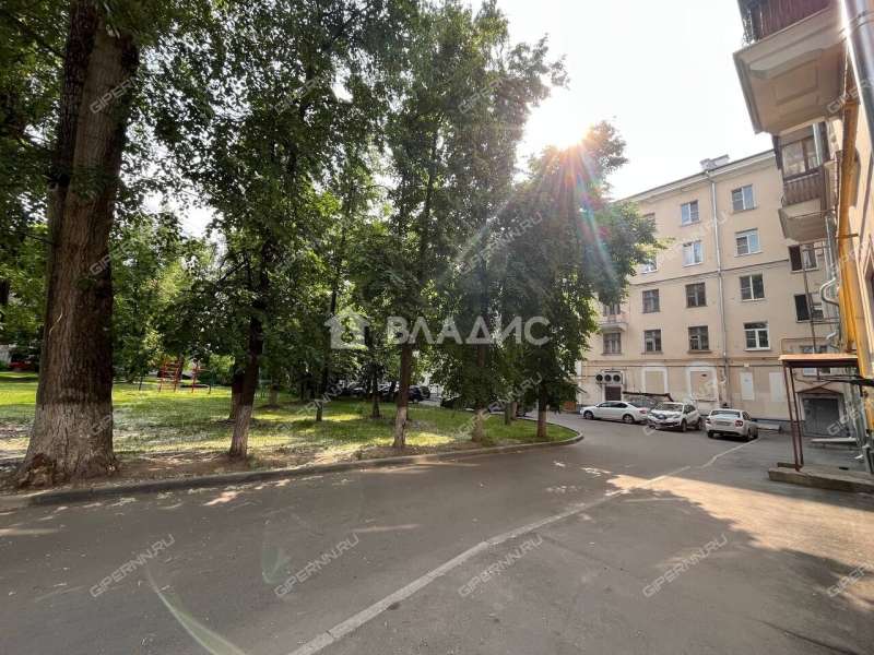 трёхкомнатная квартира на проспекте Октября дом 16