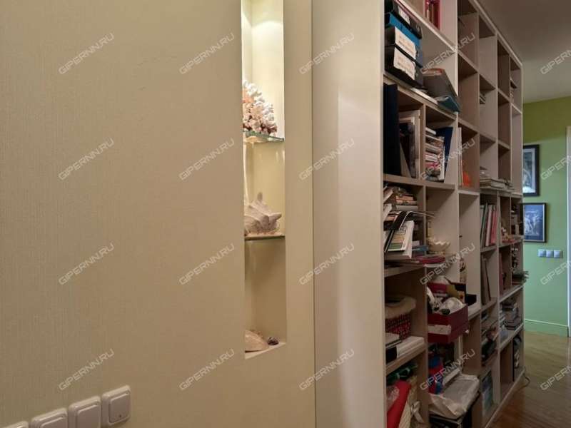 пятикомнатная квартира на Ошарской улице дом 88 к1