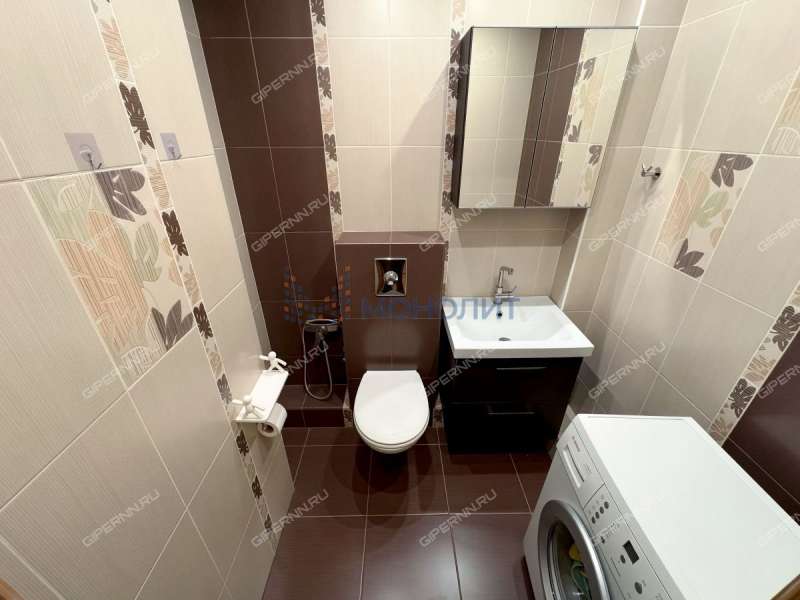 трёхкомнатная квартира на улице Карла Маркса дом 43