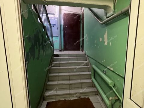 2-komnatnaya-ul-admirala-makarova-d-6-2 фото