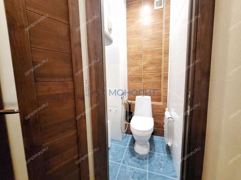 двухкомнатная квартира на бульваре 60-летия Октября дом 23 к2