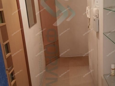 1-komnatnaya-ul-surikova-d-10 фото