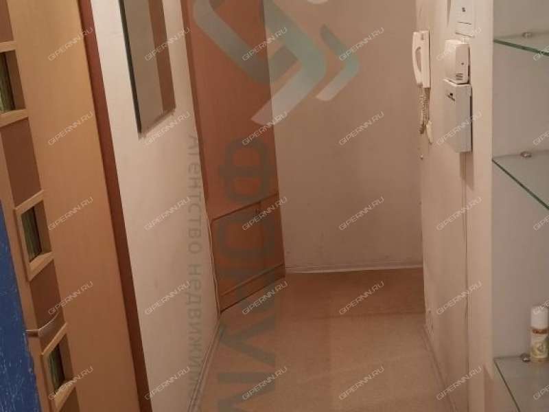 однокомнатная квартира на улице Сурикова дом 10