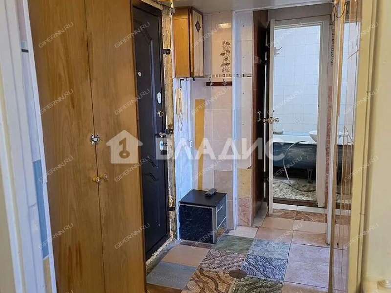 двухкомнатная квартира на улице Строкина дом 8