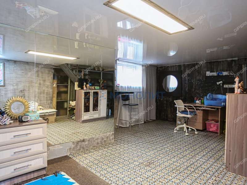 трёхкомнатная квартира в Парниковом переулке дом 8