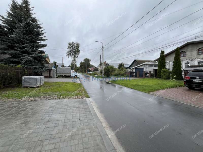 дом на Учительской улице