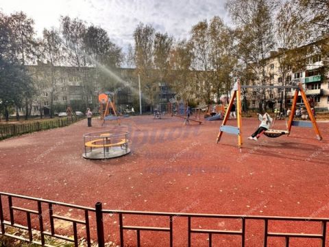 3-komnatnaya-rabochiy-poselok-pervoe-maya-balahninskiy-municipalnyy-okrug фото