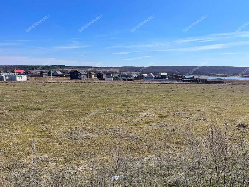 земельный участок 11,3 сотки Гаражная ул. деревня Инютино