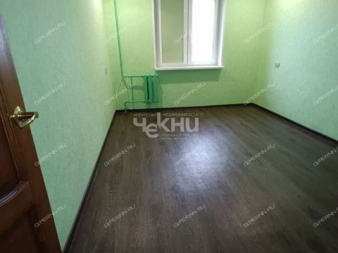 3-komnatnaya-ul-krasnodoncev-d-21-k1 фото