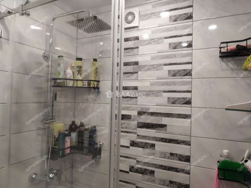 трёхкомнатная квартира на улице Героя Чугунова дом 5А