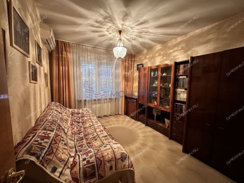 4-komnatnaya-ul-karla-marksa-d-24 фото