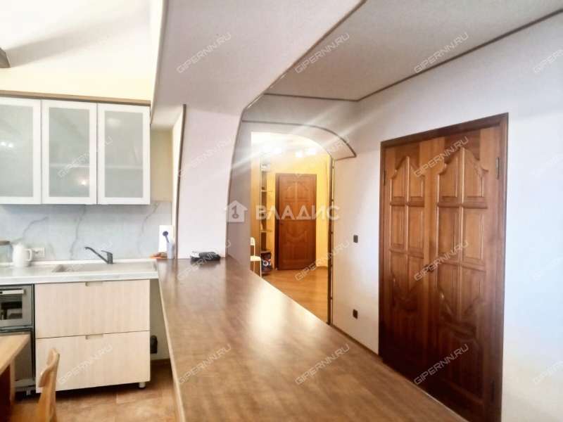 трёхкомнатная квартира на Алексеевской улице дом 20Б