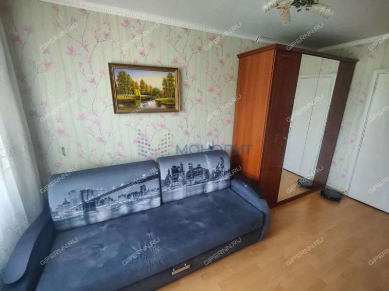 трёхкомнатная квартира на улице Героя Попова дом 37
