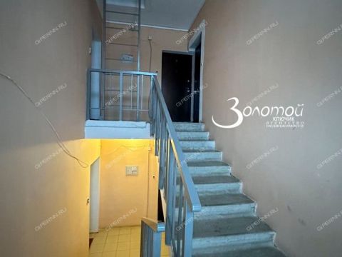 1-komnatnaya-ul-prazdnichnaya-d-5 фото