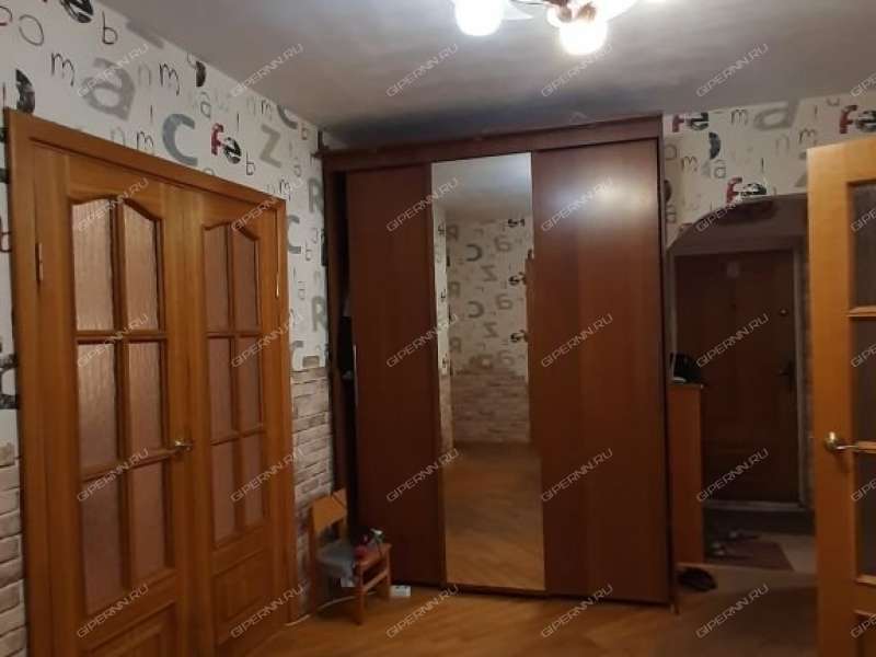 четырёхкомнатная квартира на улице Карла Маркса дом 24